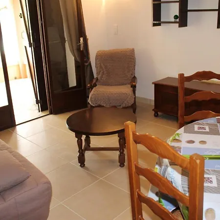 D'une Avec Piscine Partagee Et Terrasse Amenagee A Ocagnano A 4 Km De La Apartamento Sorbo-Ocagnano