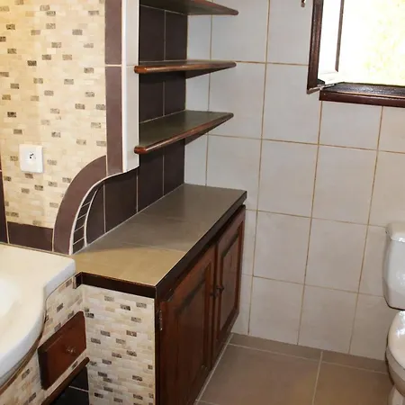Apartamento D'une Avec Piscine Partagee Et Terrasse Amenagee A Ocagnano A 4 Km De La *