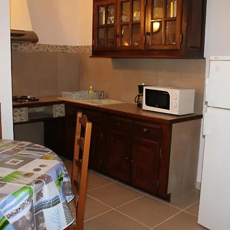 D'une Avec Piscine Partagee Et Terrasse Amenagee A Ocagnano A 4 Km De La Apartamento *
